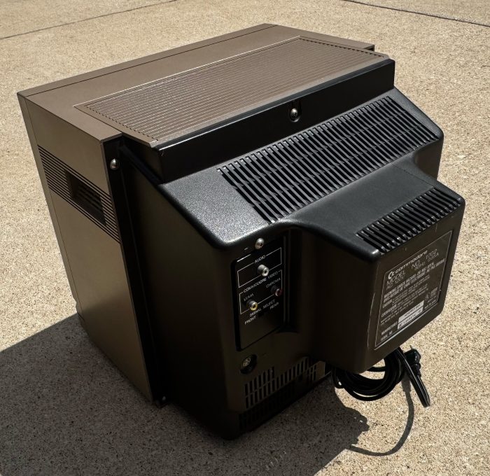 Commodore 1702 · Austin CRTs