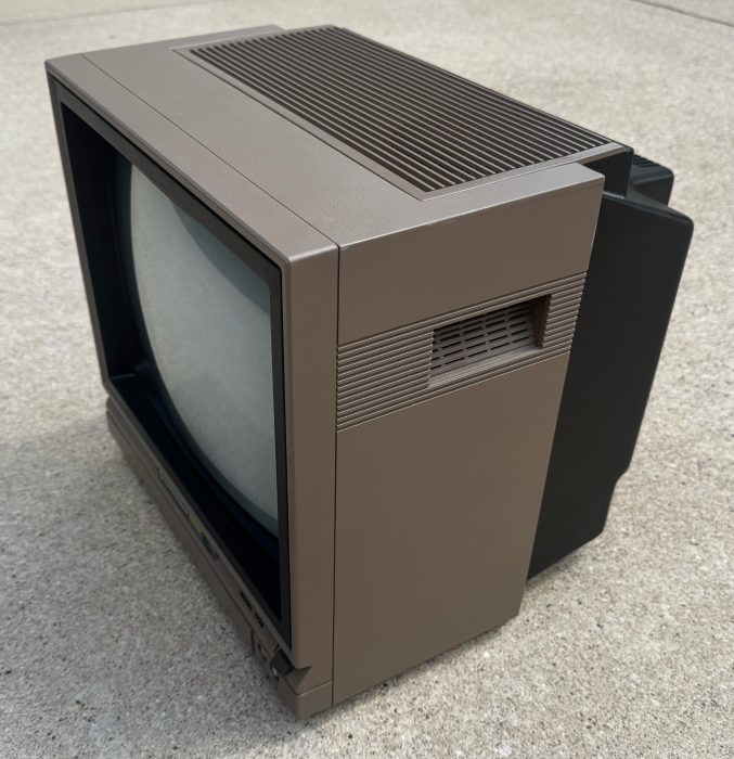 Commodore 1702 · Austin CRTs